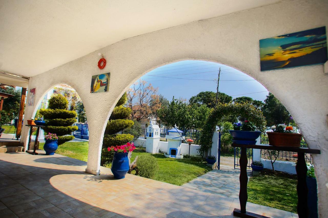 Villa Achilleas Nea Kallikrateia Bagian luar foto
